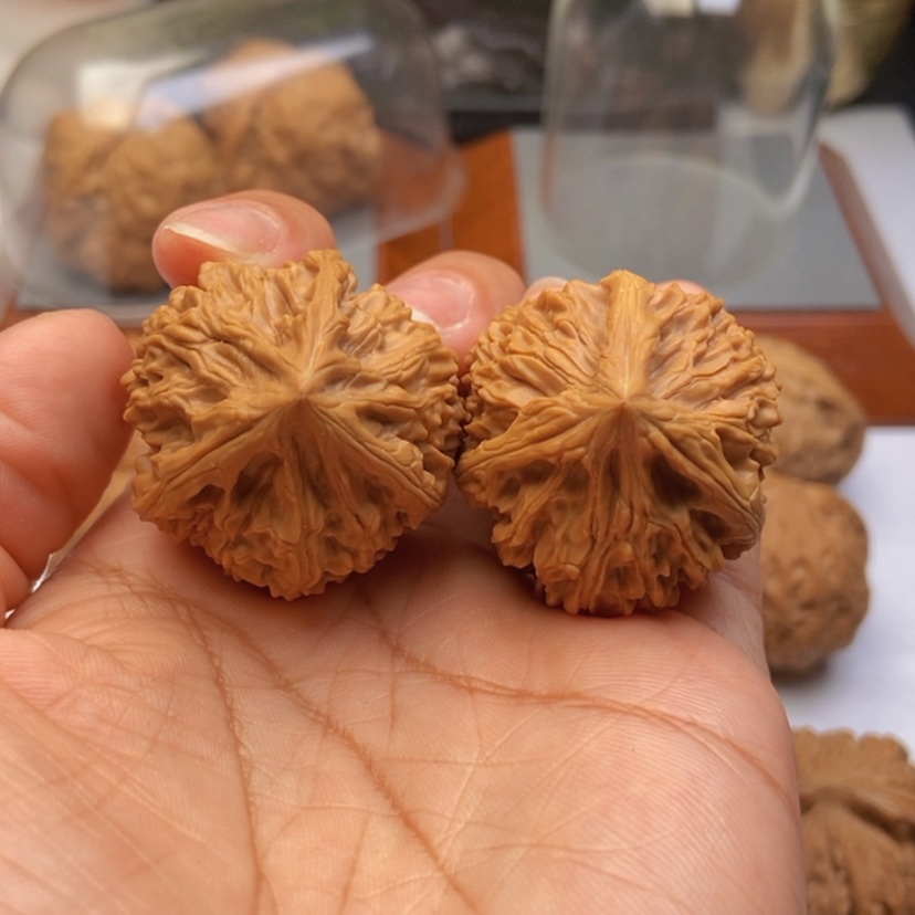 【闪购商品】文玩核桃把件桀*34正奔