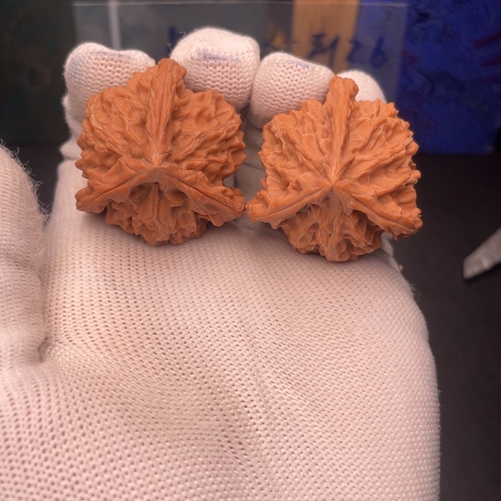 文玩核桃吊坠盘山