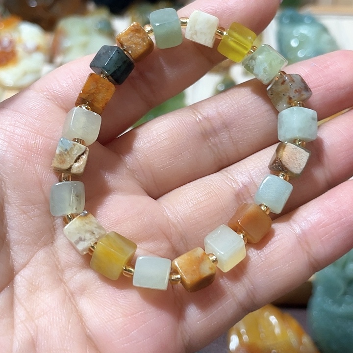 岫玉吊坠(不含链)未镶嵌?***?