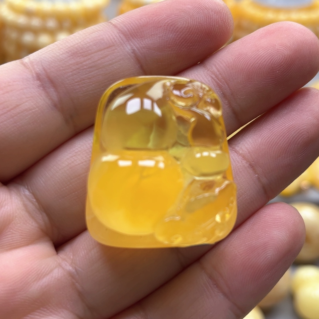 琥珀颈饰未镶嵌吊坠