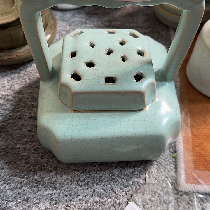 5***5哈哈哈哈哈哈哈提梁熏香炉