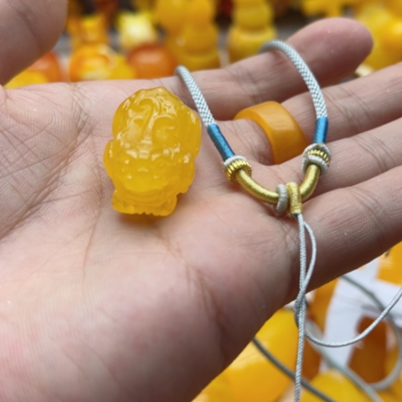 【闪购商品】琥珀手链未镶嵌蜜蜡皮休吊坠