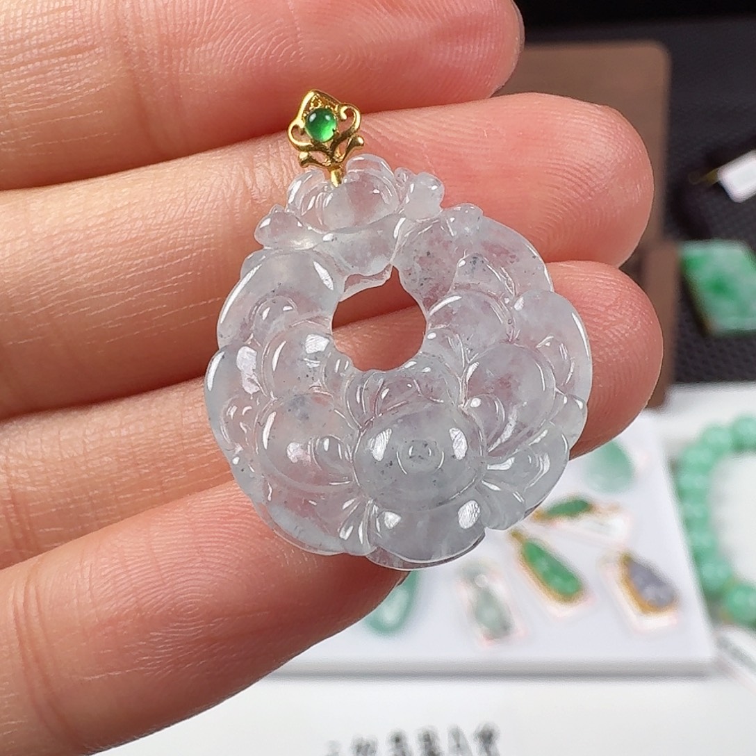 翡翠18K金镶嵌颈饰