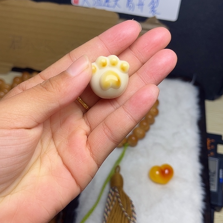 猴头核桃吊坠猫爪