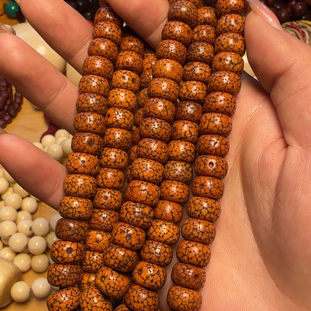 檀香紫檀（小叶紫檀）?****猪