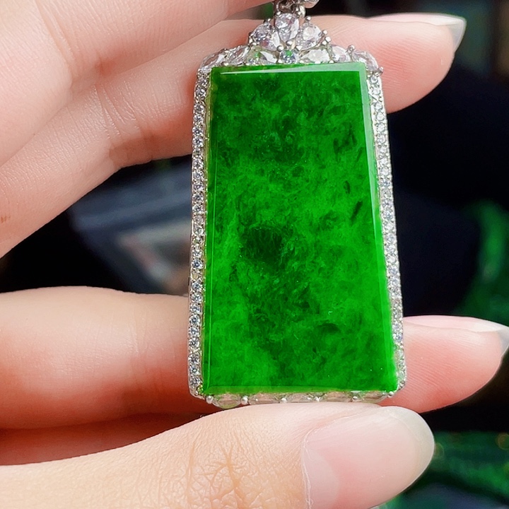 翡翠银S925镶嵌颈饰多样性