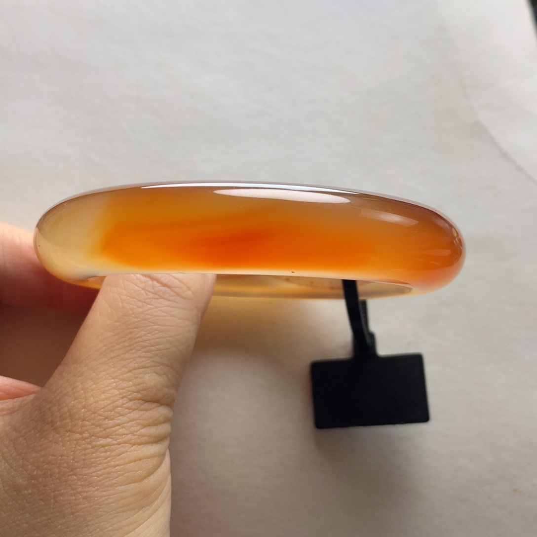 玛瑙/玉髓手镯未镶嵌58