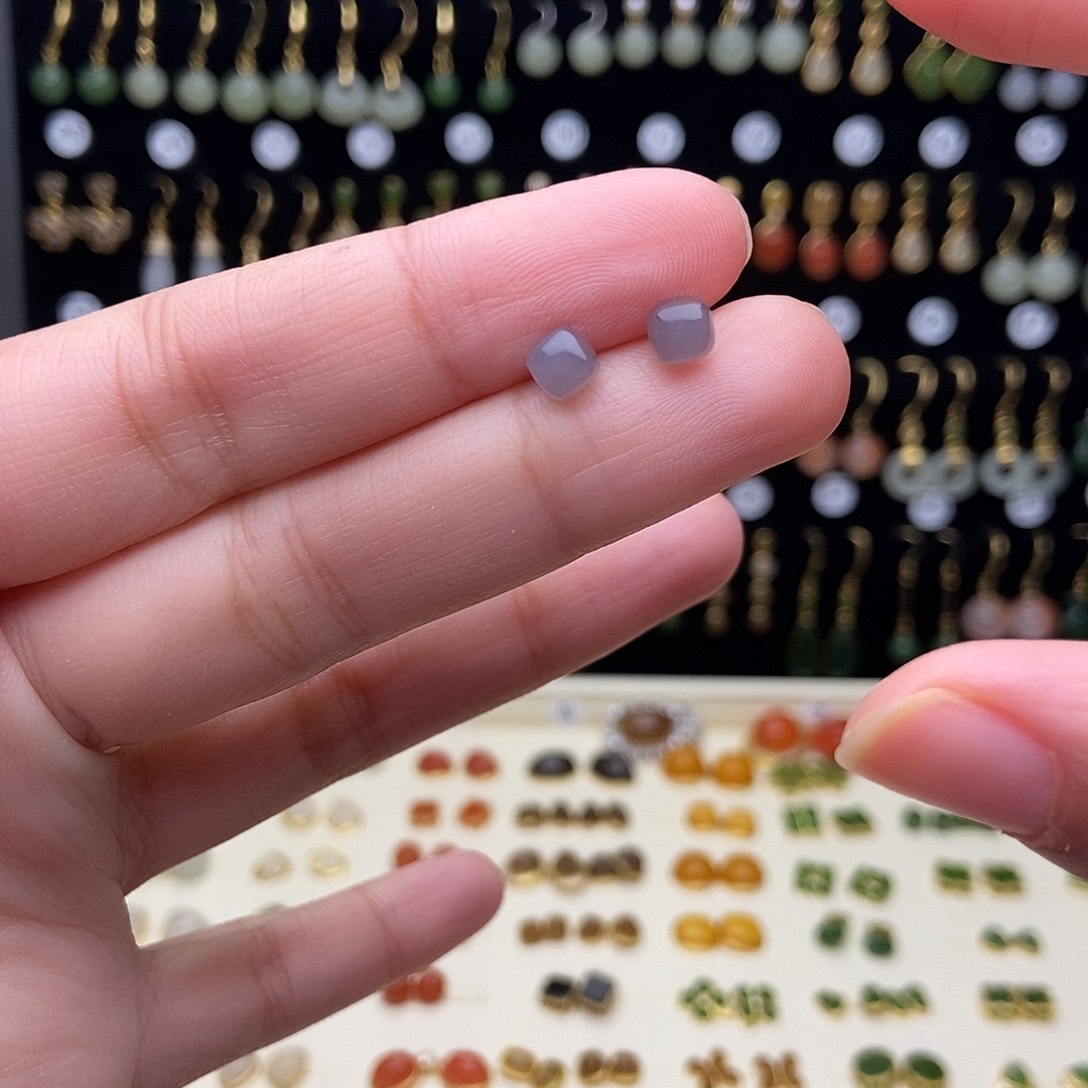 和田玉银S925镶嵌耳饰