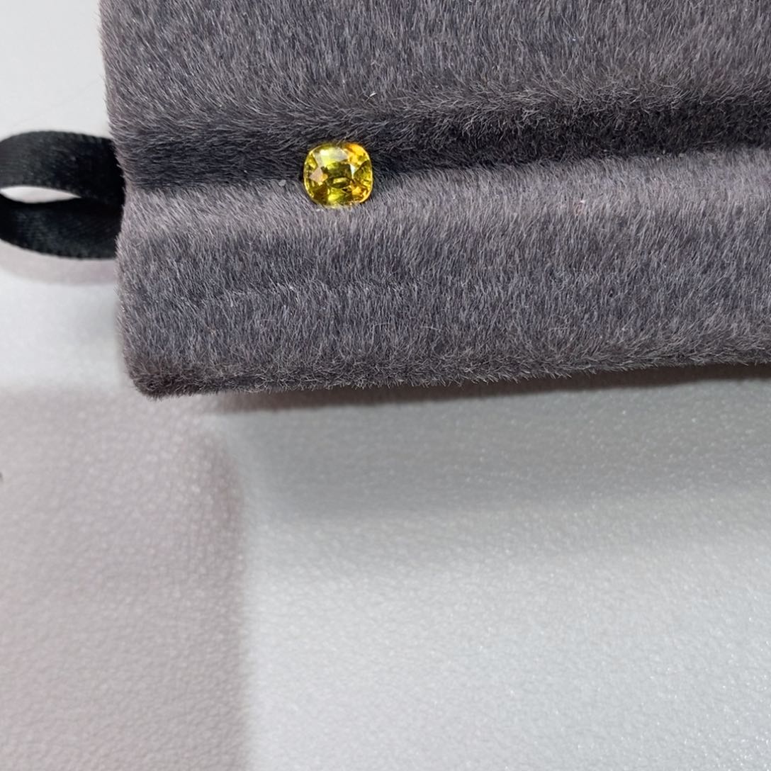 石榴石裸石未镶嵌h*0.71克拉