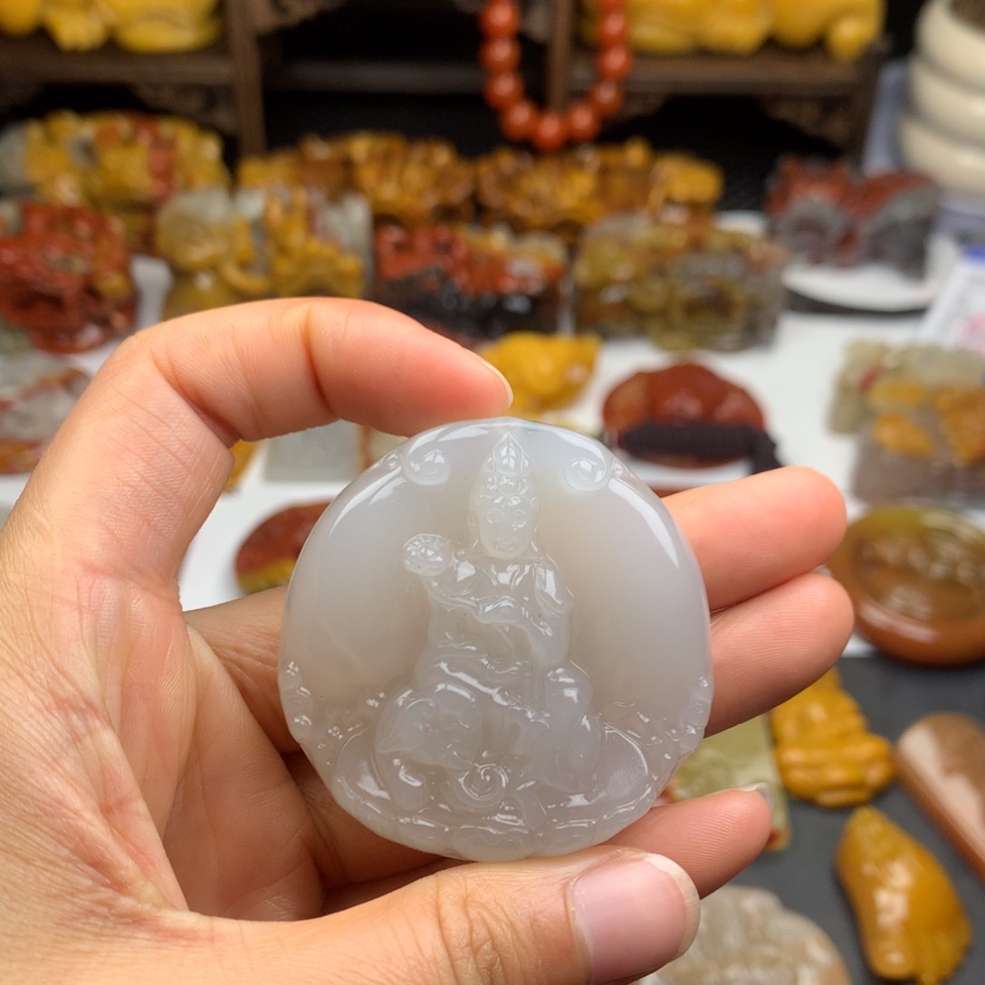 石英质玉（黄龙玉）挂件未镶嵌