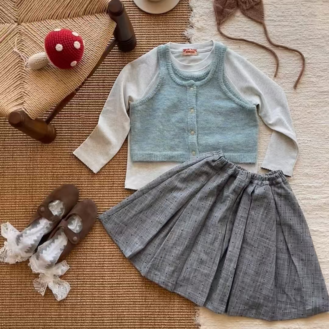 S8409#QKL-035006黑色套装品牌童装