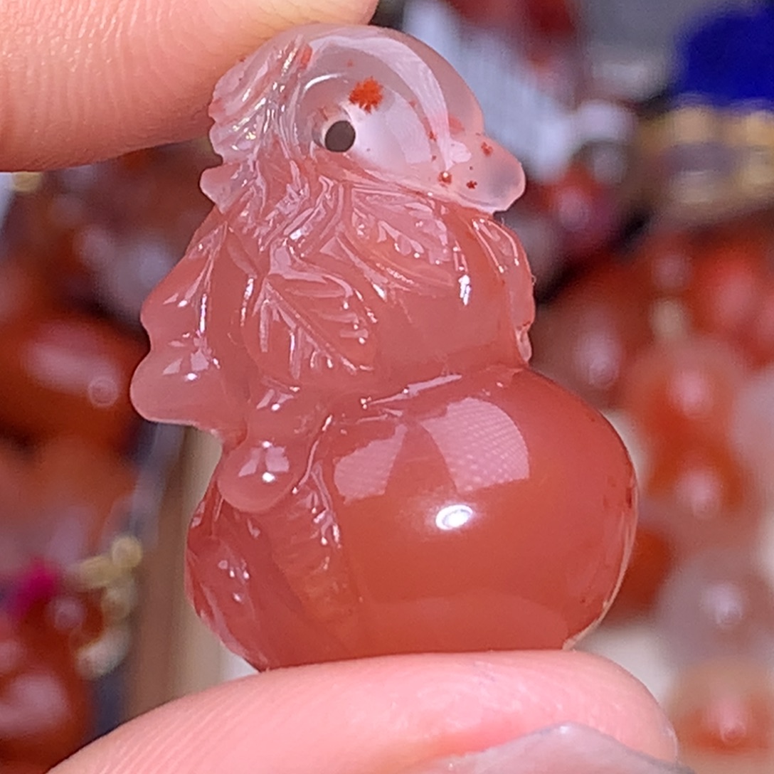 自***6南红玛瑙未镶嵌珠宝半成品葫芦