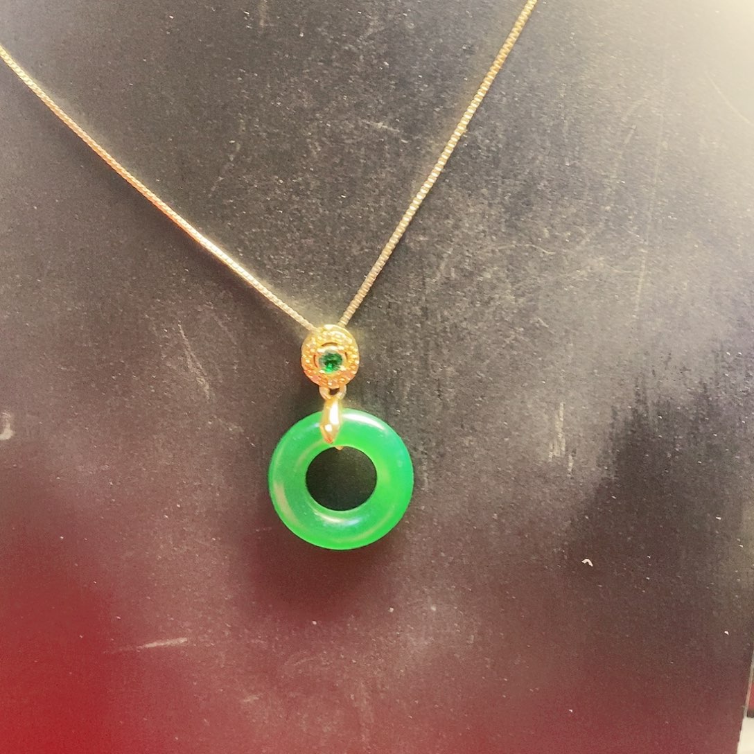 翡翠14K金镶嵌颈饰