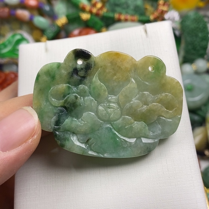 翡翠未镶嵌吊坠(赠链)