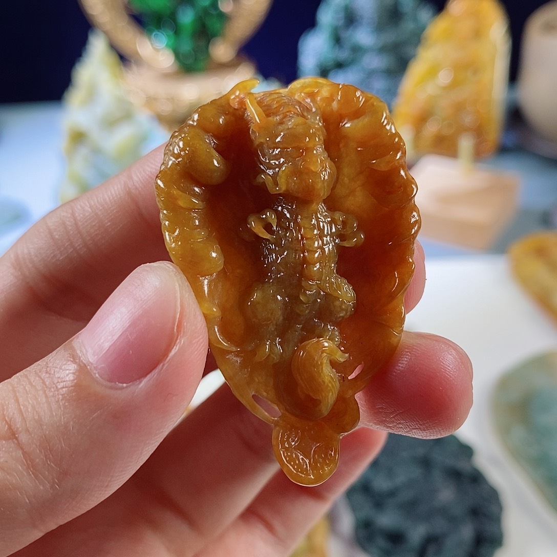 定制翡翠未镶嵌天然a货翡翠满机油黄飞龙