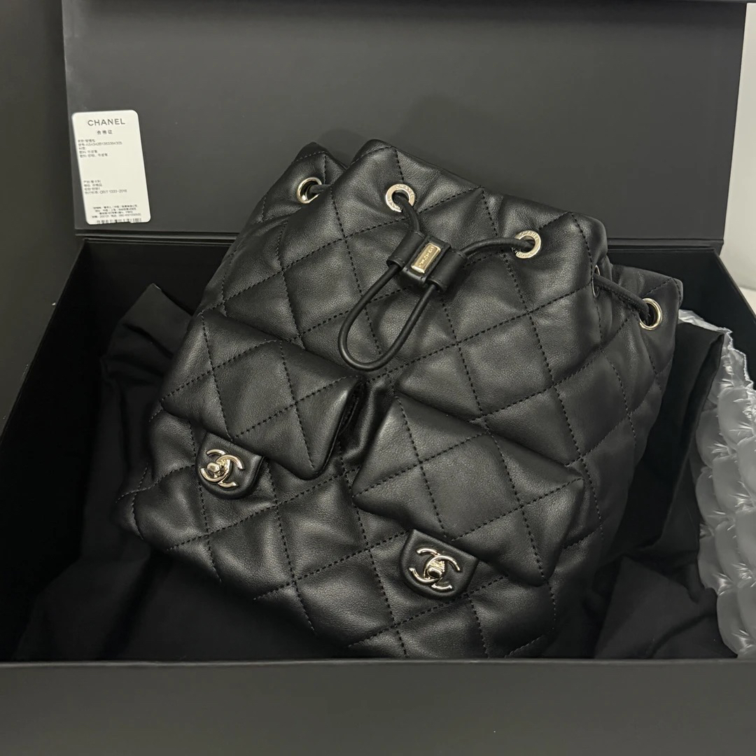 95新 Chanel/香奈儿 23B双口袋抽绳双肩包芯片20cm/0995111904