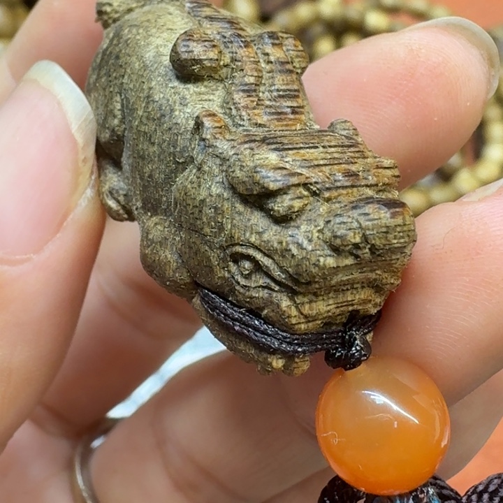 大叶紫檀（黑酸枝木类）