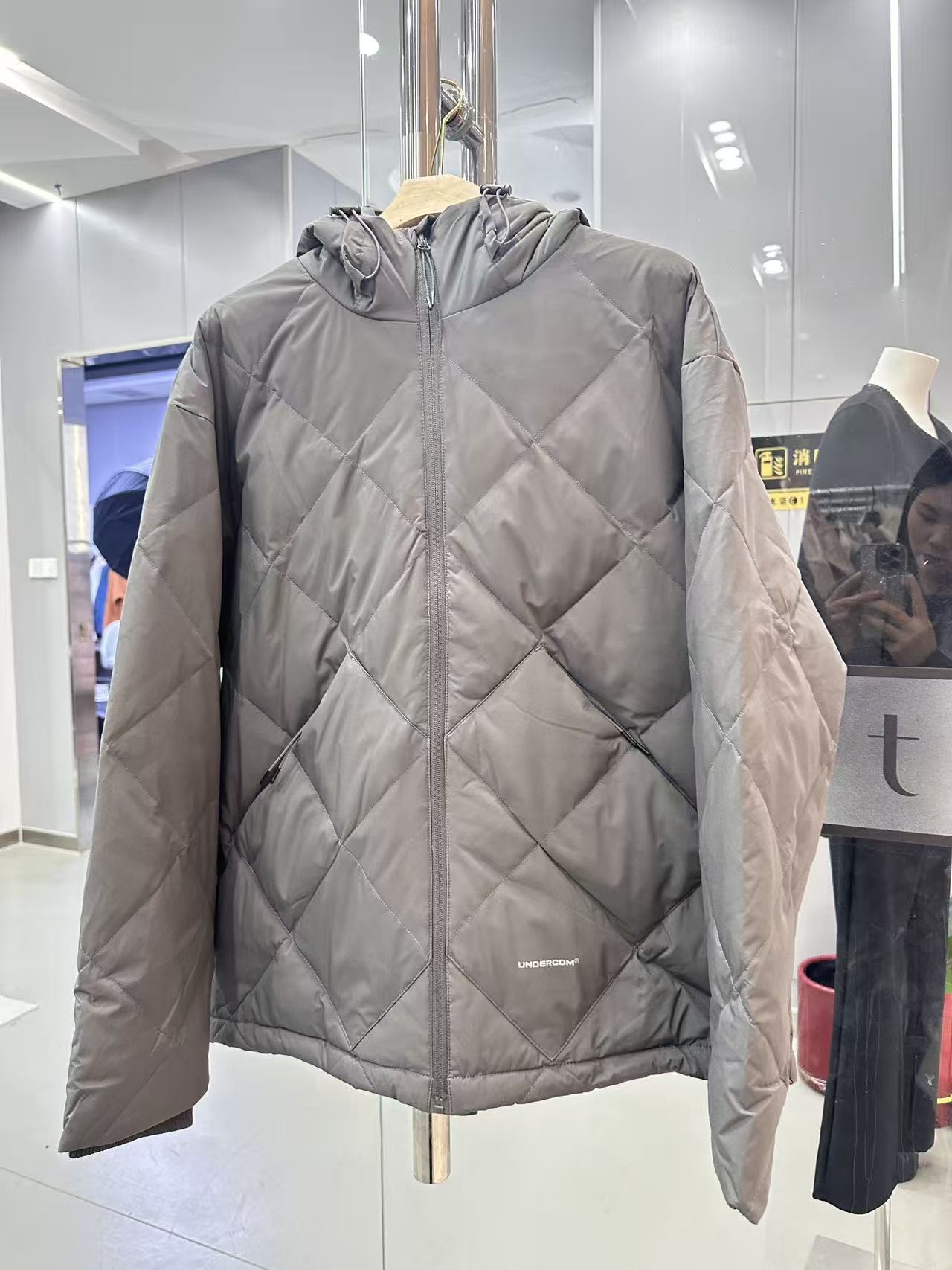 冬季菱格连帽保暖宽松羽绒服外套