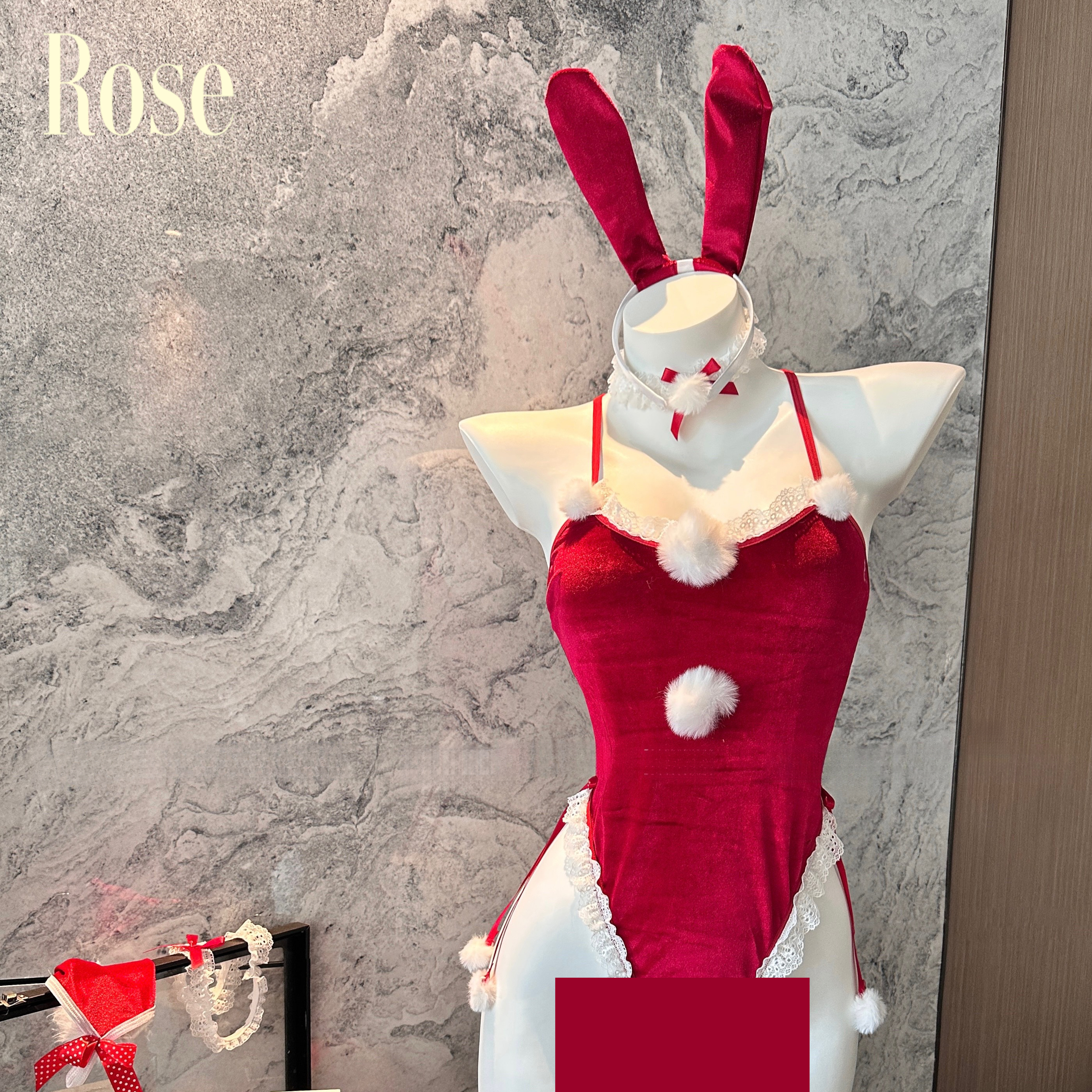 Rose*圣诞限定*大码*丝绒兔纯欲吊带连体衣毛球红色睡衣