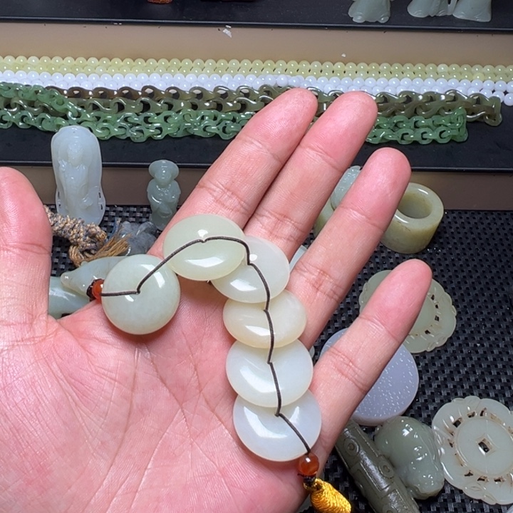 和田玉未镶嵌吊坠(不含链)