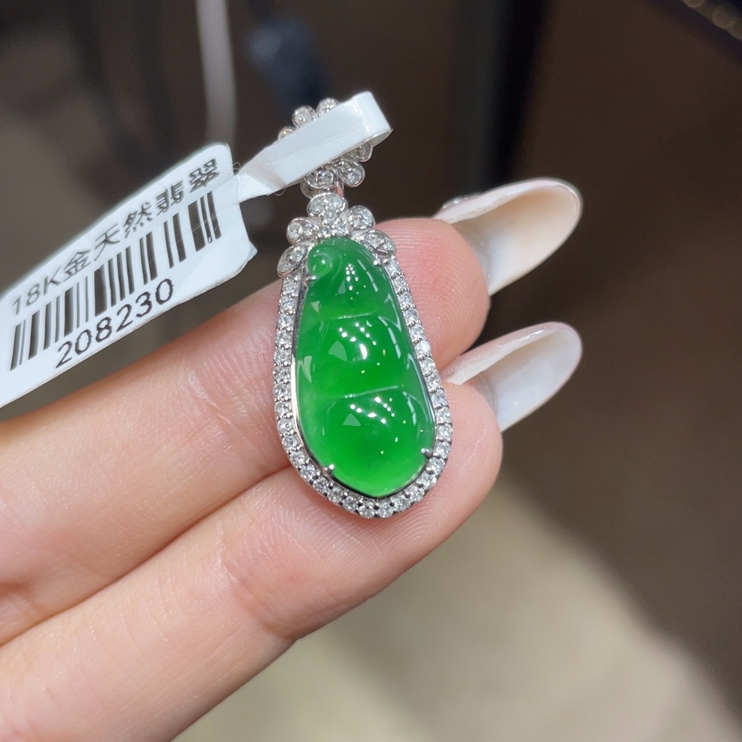 翡翠颈饰18K金镶嵌天然缅甸翡翠a货