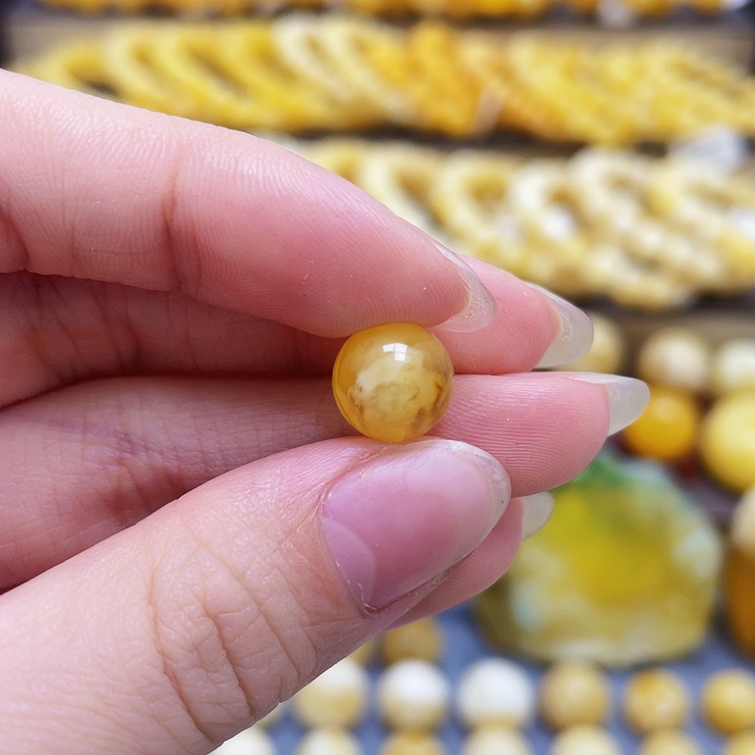 未镶嵌琥珀裸石蜜蜡圆珠9.8mm瑕疵