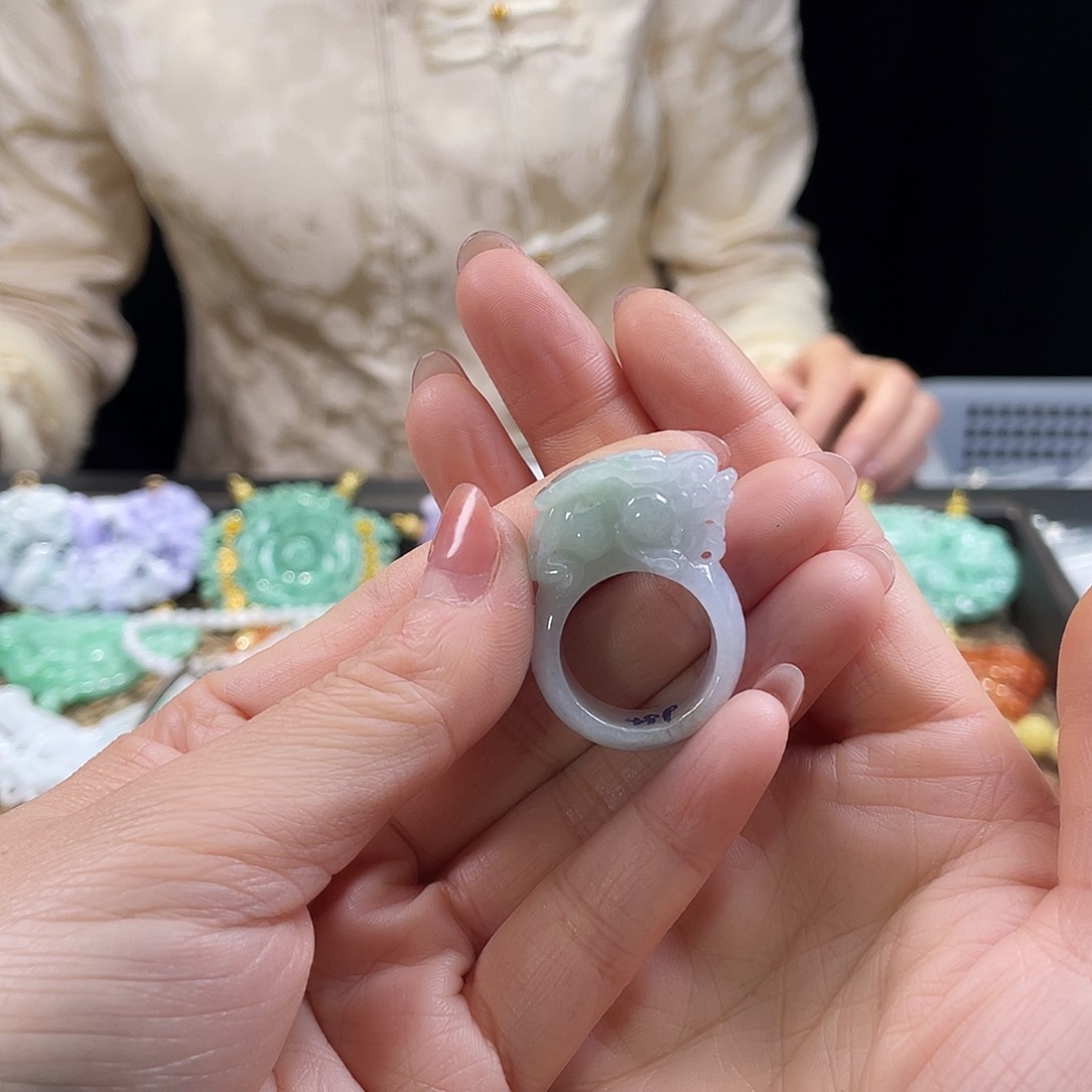 翡翠戒指未镶嵌代编织