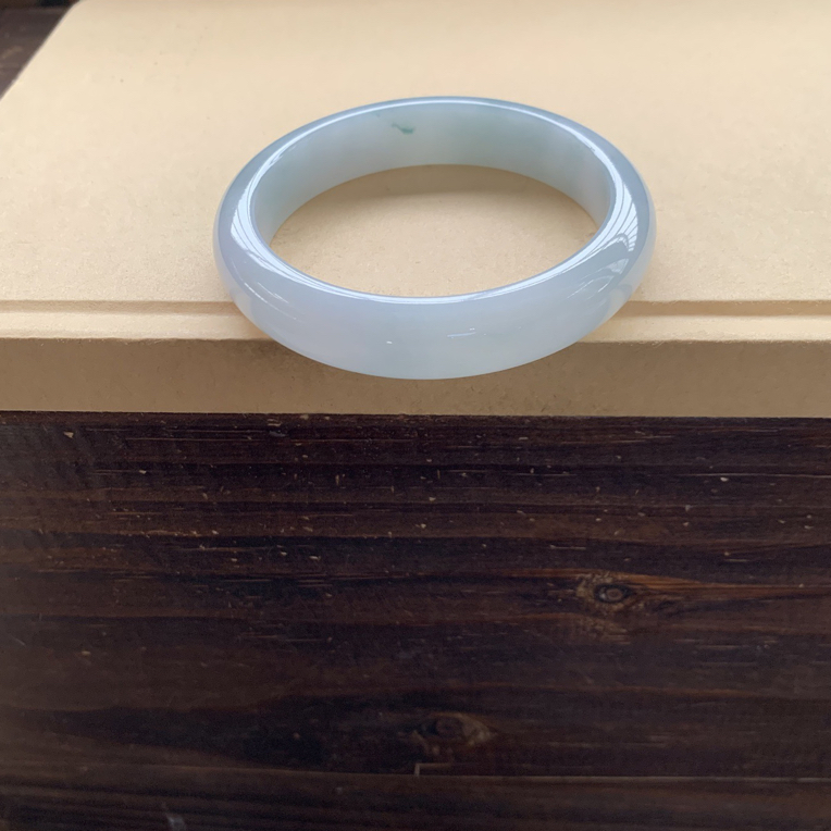 冰透细腻种水手镯，特价3280圈口58.3-12.5-7.9，天然翡翠缅A小纹