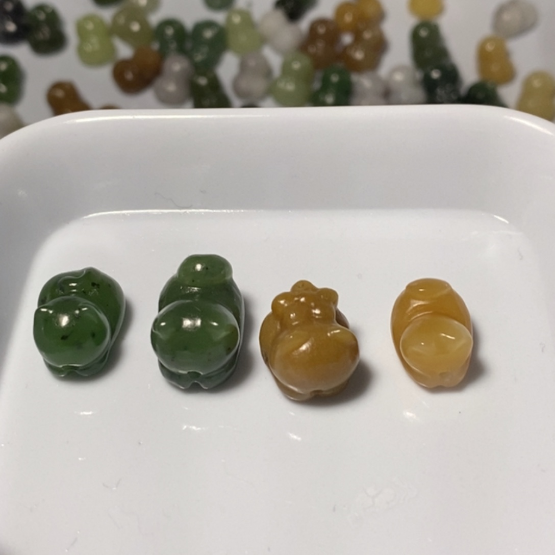 招***宝和田玉未镶嵌手链114元