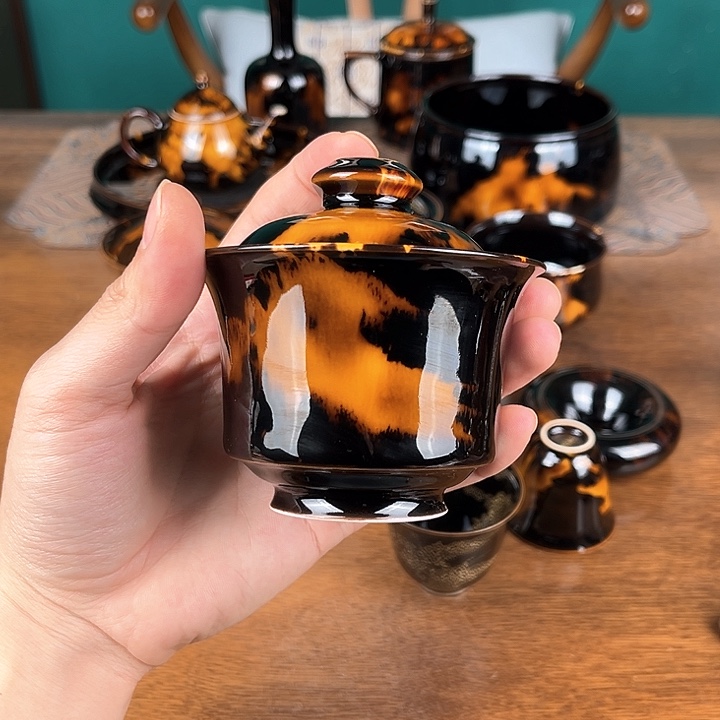 碗玳瑁釉二才马蹄盖碗