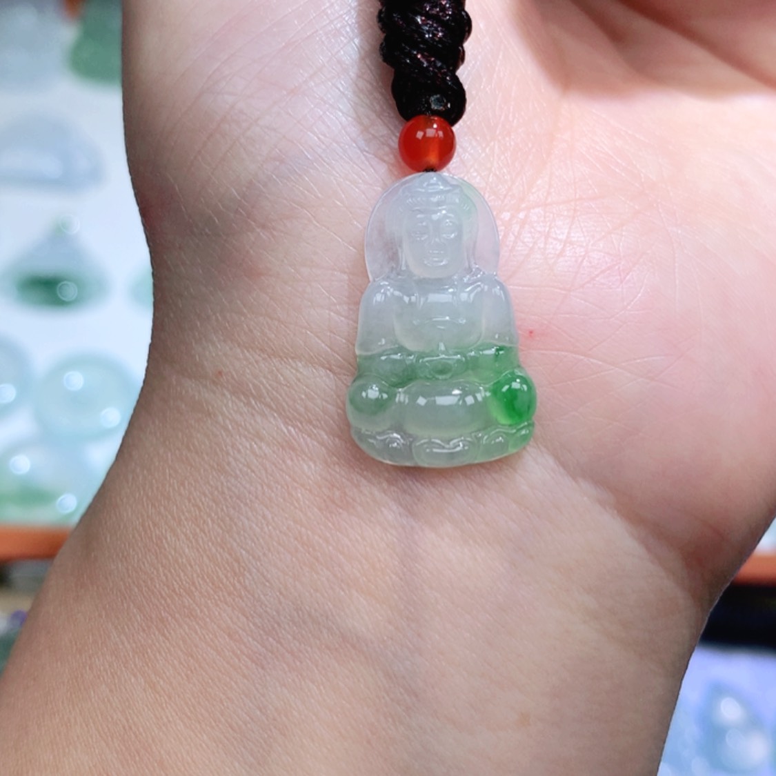 【闪购商品】翡翠颈饰未镶嵌观音