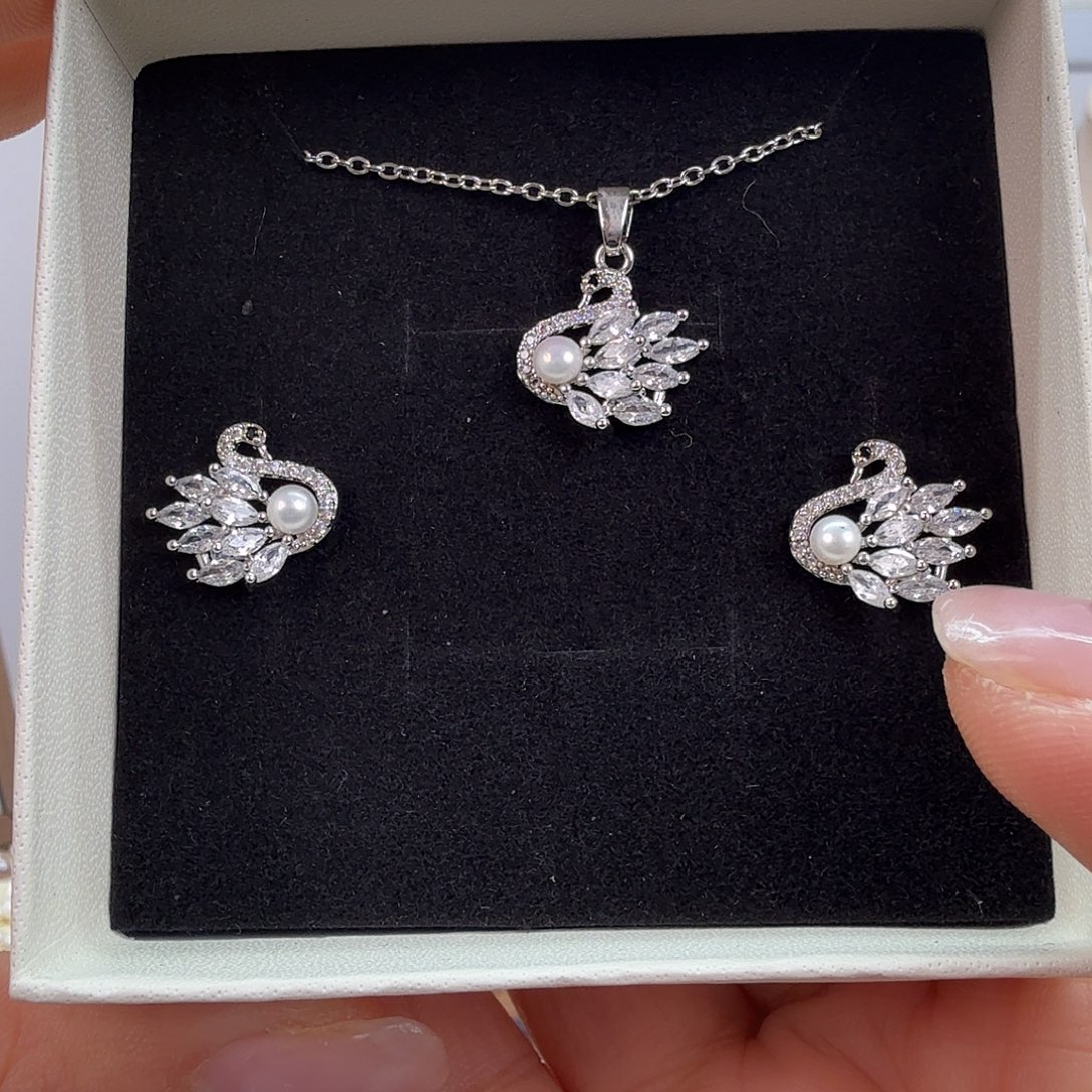 淡水珍珠未镶嵌耳饰