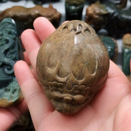 岫岩河磨玉（透闪石质玉）把件未镶嵌