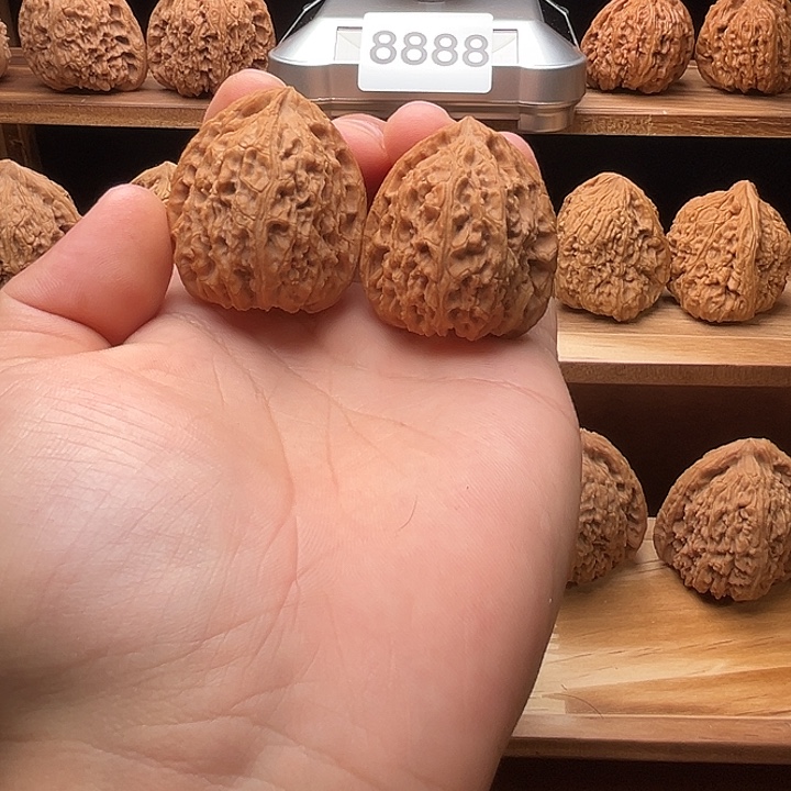 吊坠文玩核桃37高炮三角