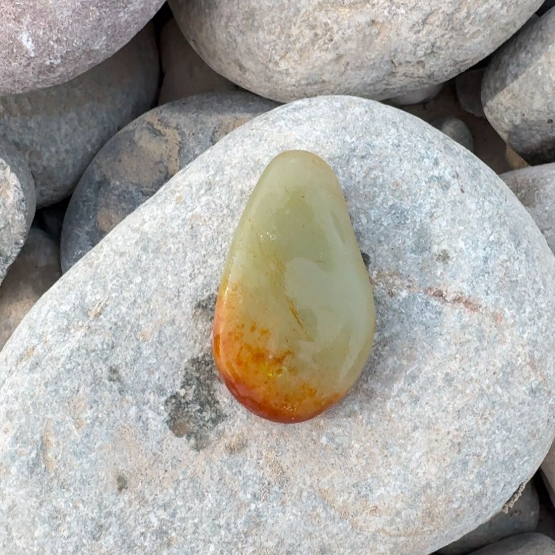 精品无镶嵌小吊坠 