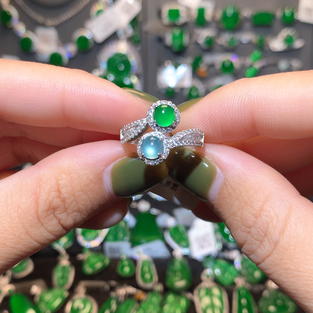 翡翠戒指银S925镶嵌蛋面