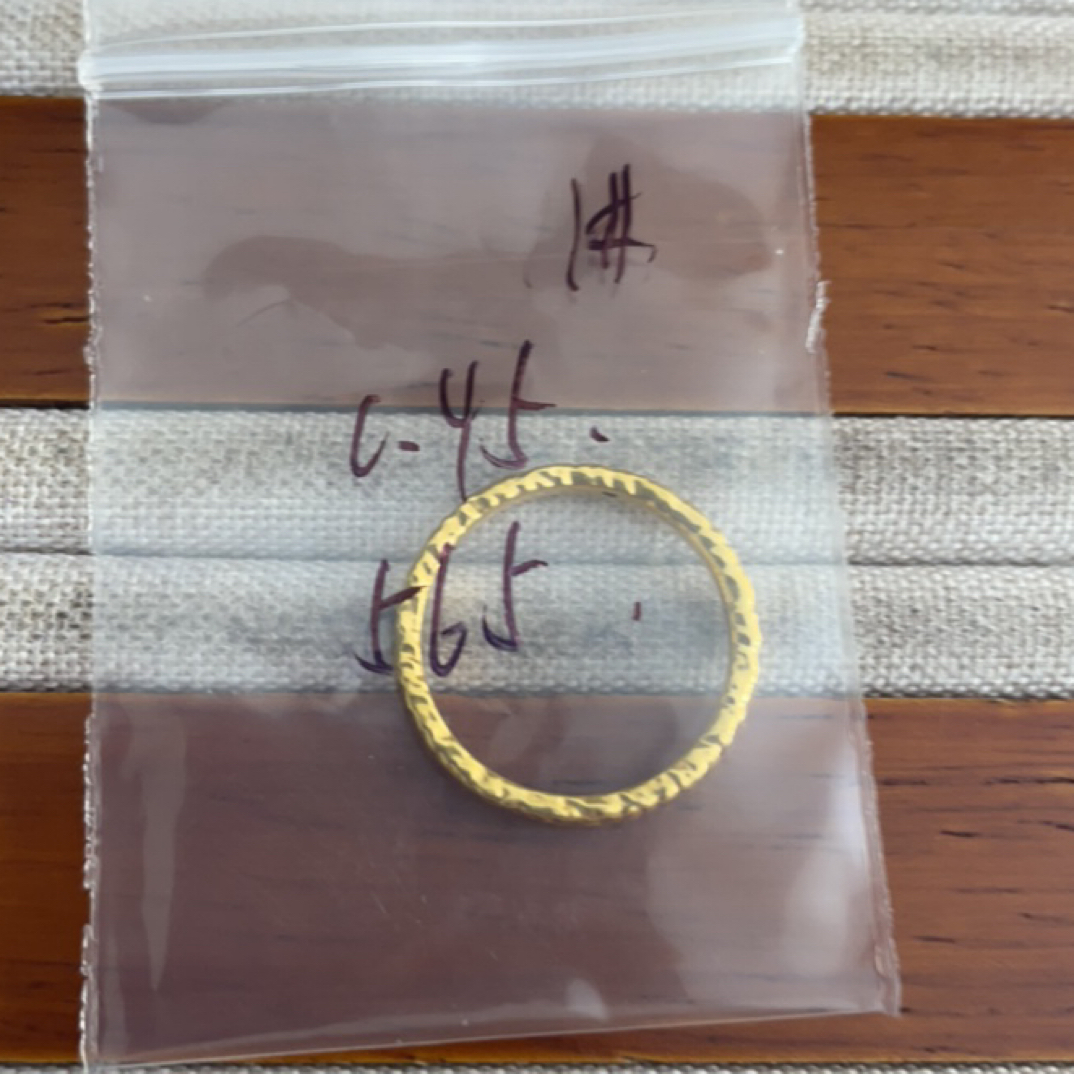 克重0.45 11号 锤纹碎冰冰戒指 足金999