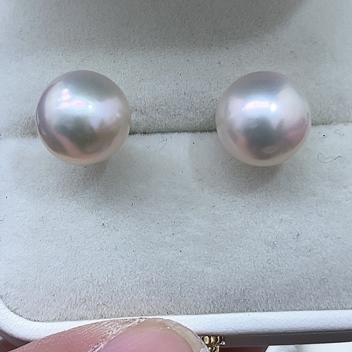 淡水珍珠颈饰18K金镶嵌