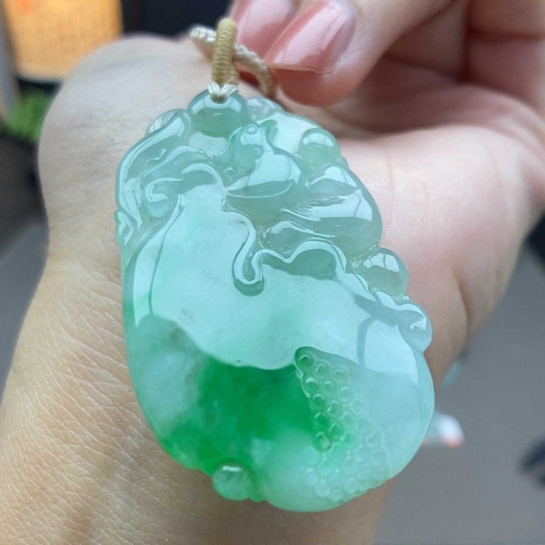 翡翠未镶嵌颈饰吊坠27