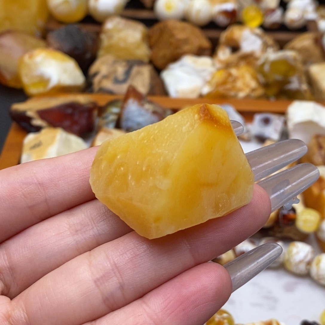 定制琥珀未镶嵌蜜蜡