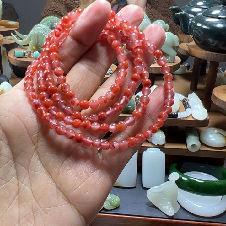 颈饰未镶嵌和田玉倒*时