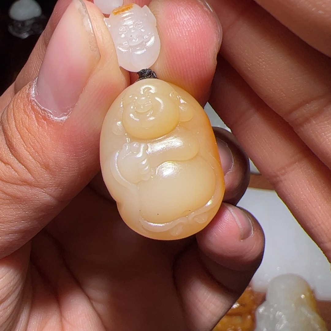 和田玉颈饰未镶嵌只****你