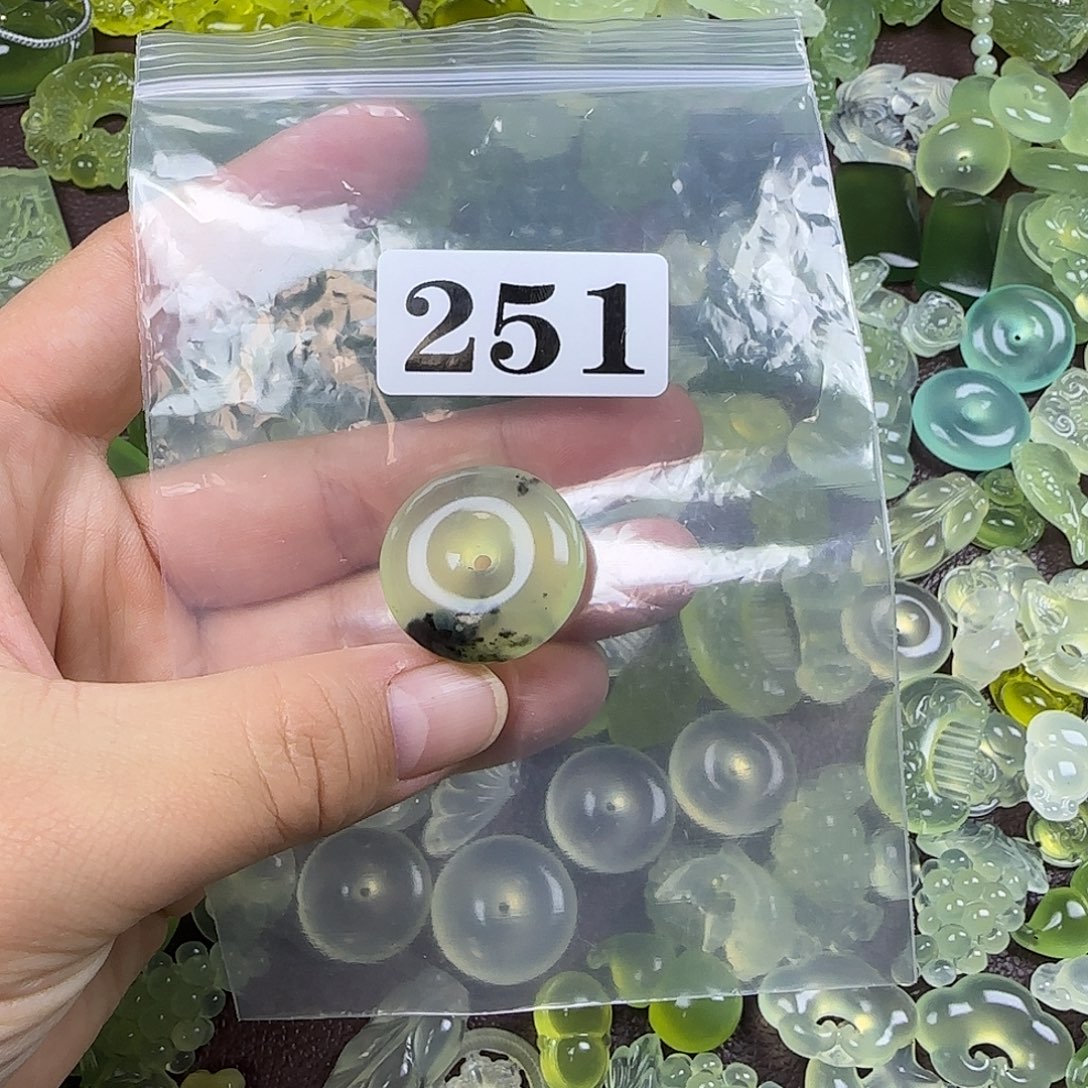 *****蛇纹石玉未镶嵌岫玉吊坠