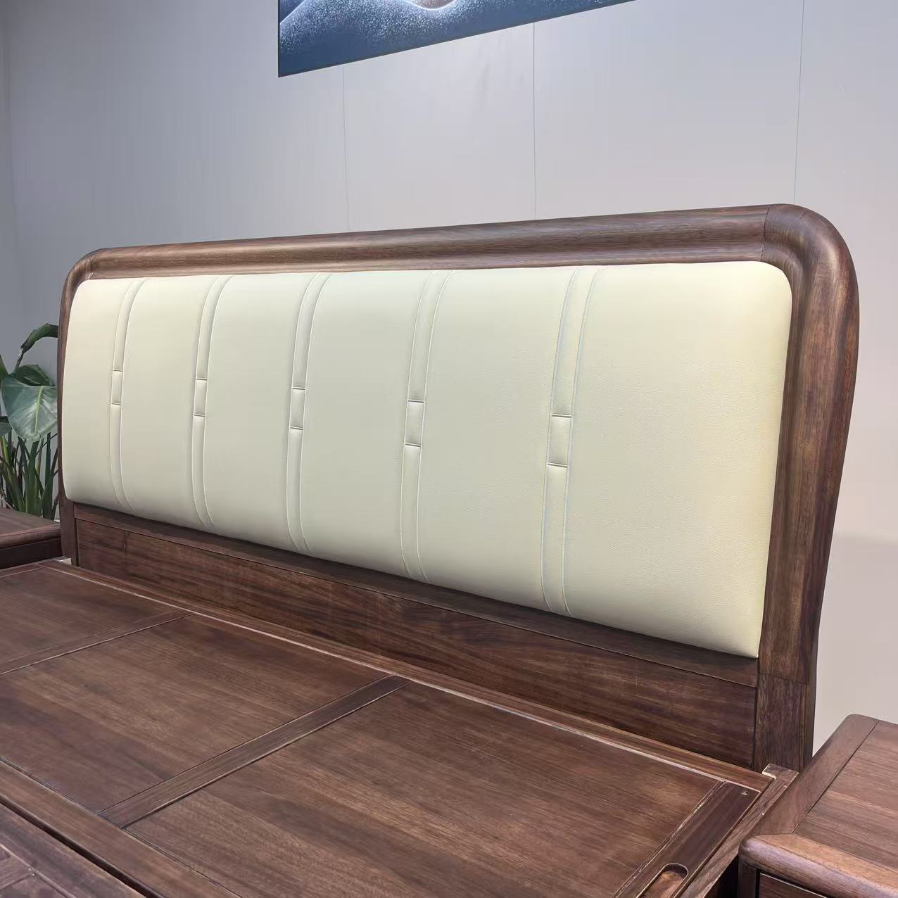 F22-1 胡桃木简约轻奢主卧床原木榫卯双人床现代美学软包实木大床