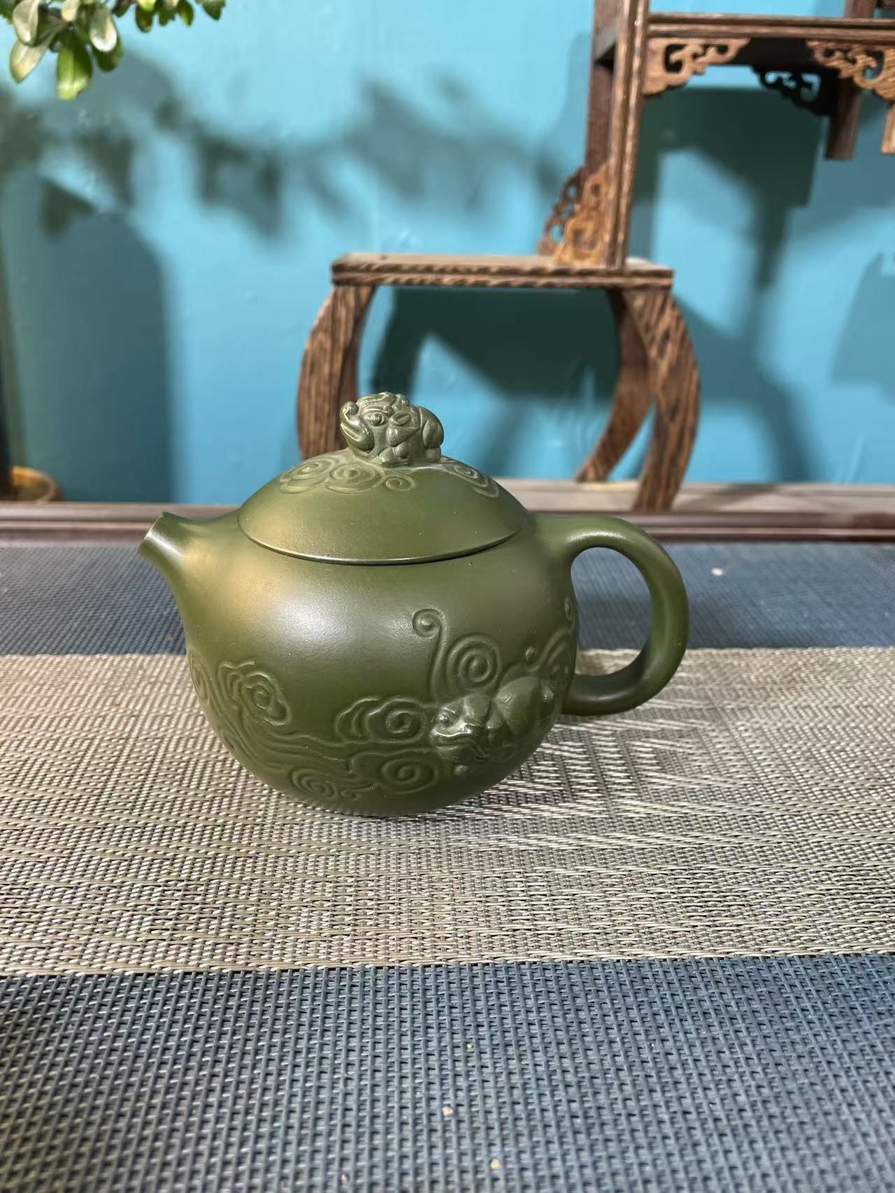 宜兴紫砂绿泥西施