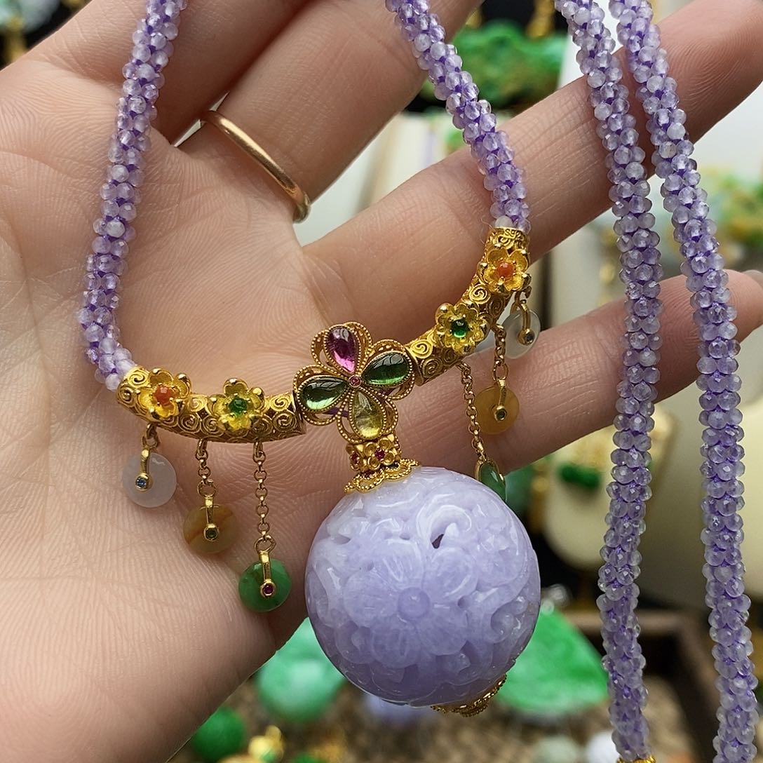 翡翠颈饰未镶嵌天然