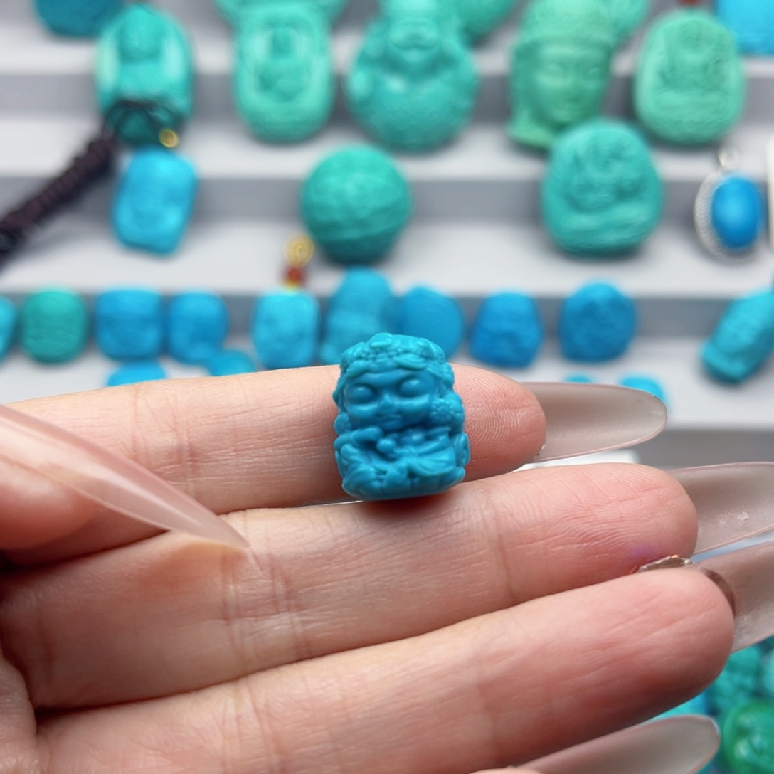 绿松石雕刻未镶嵌