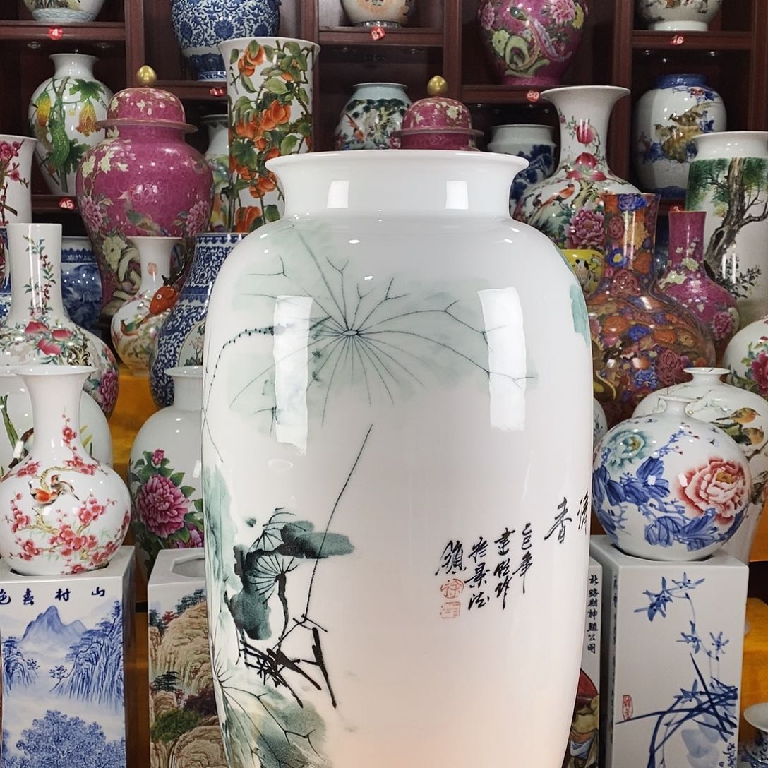 l***y陶摆件景德镇陶瓷冬瓜瓶