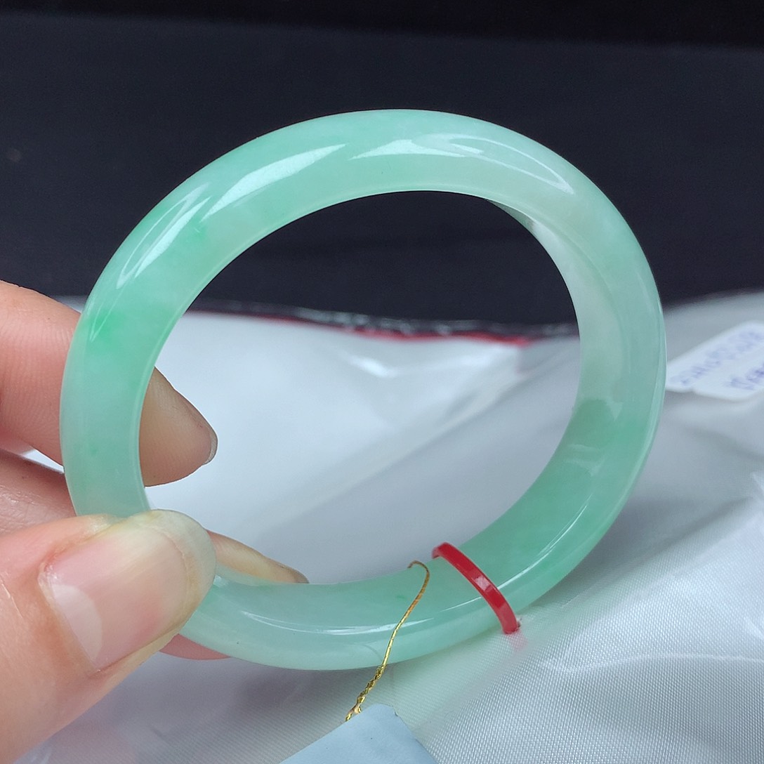 翡翠手镯未镶嵌54贵妃078
