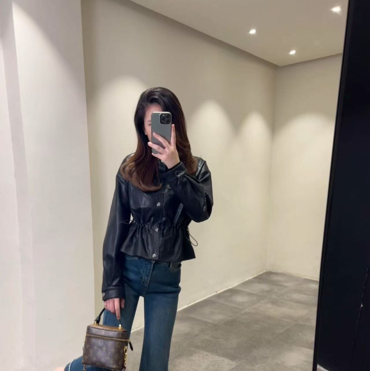 欧货 腰部抽绳圆领pu皮衣外套